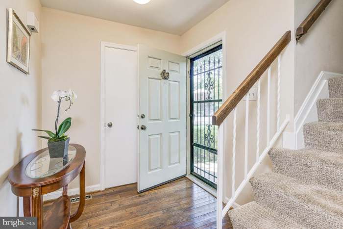 11925 Bargate Ct, North Bethesda, MD 20852 | MLS# MDMC764014 | Redfin