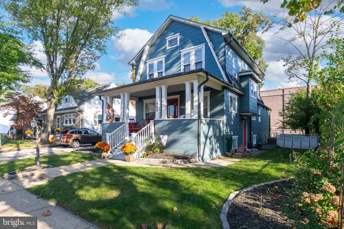 302 Center St, Westmont, NJ 08108 | MLS# NJCD2056288 | Redfin