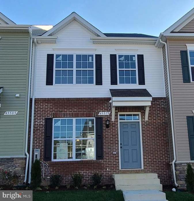 https://ssl.cdn-redfin.com/photo/235/mbmobile/432/genMbmob.MDSM170432_5.jpg
