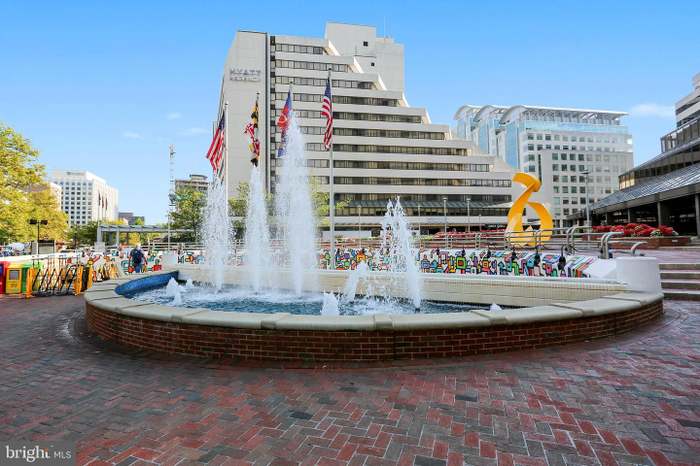 Bethesda Metro Fountain, Bethesda, MD, The fountain at the …