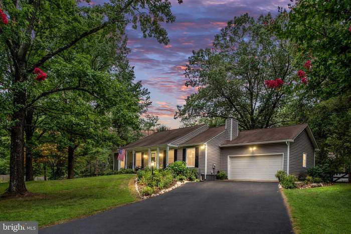 5107 Albrecht Ln, Warrenton, VA 20187 | MLS# VAFQ2009708 | Redfin
