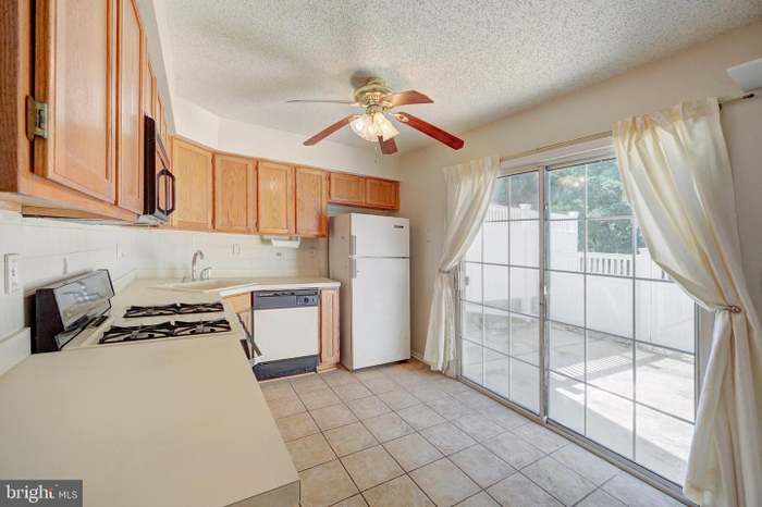 127 Shrewsbury Ct Pennington Nj 08534 Mls Njme281820 Redfin