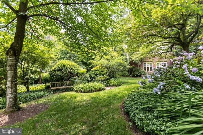221 Stony Run Ln Unit J2, Baltimore, MD 21210 | For Sale