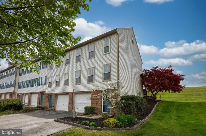1116 Hearthridge Ln, York, PA 17404 | Redfin