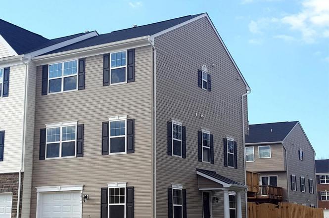 2246 Mallard Landing Dr, Fredericksburg, VA 22408 | MLS ...