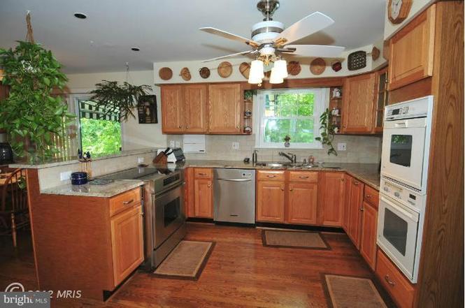 10812 Anita Dr, Lorton, VA 22079 | MLS# 1004127086 | Redfin