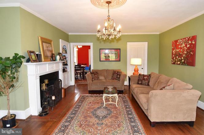 5151 14th St N, Arlington, VA 22205