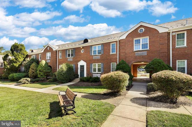 9 Auburn Ct Unit C, Alexandria, VA 22305 | MLS# VAAX2018120 | Redfin