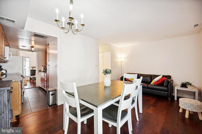 D-ROOM⭐️ 17666 Shady Spring Ter, Gaithersburg, MD 20877 | Redfin