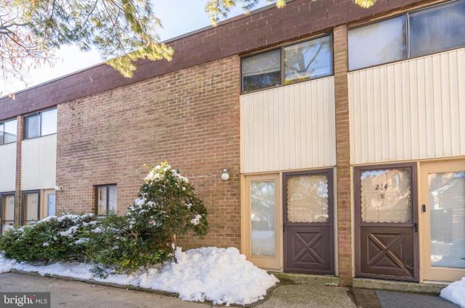 213 Centre Ave, Norristown, PA 19403 | MLS# PAMC682300 ...