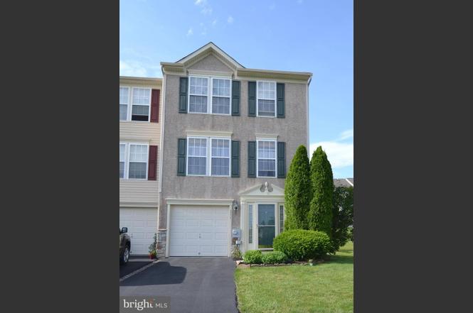 311 Broad Meadow Dr, Parkesburg, PA 19365 | MLS# PACT482326 | Redfin