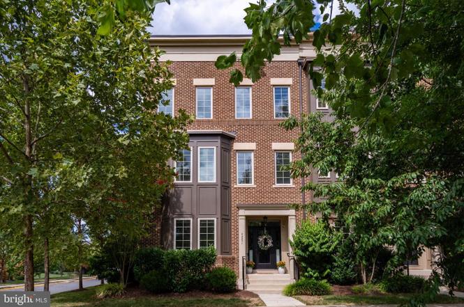 42251 Rachels Row Ter, Brambleton, VA 20148 | Redfin