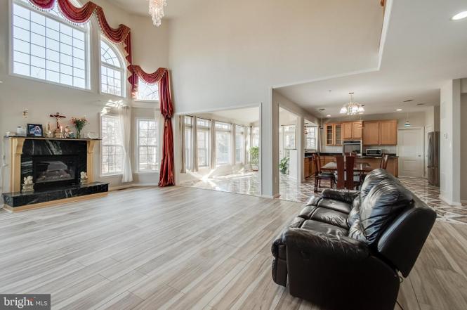 6916 Ironbridge Ln, Laurel, MD 20707