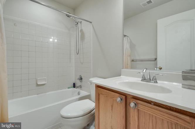 6916 Ironbridge Ln, Laurel, MD 20707