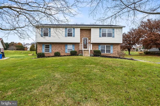 17 Firebox Ct Stewartstown PA 17363 Redfin 17 Firebox Ct Stewartstown PA 17363 Redfin