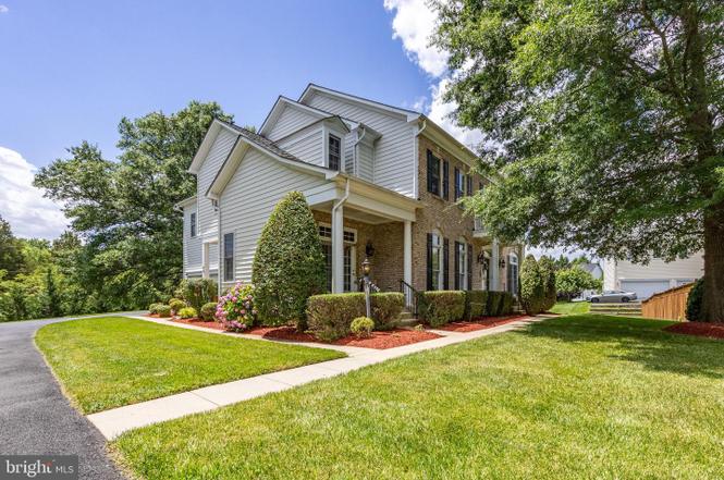 13709 Black Spruce Way, Chantilly, VA 20151 | Redfin