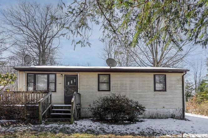 ruela♪ 4903 Roller Rd, Manchester, MD 21102 | Redfin