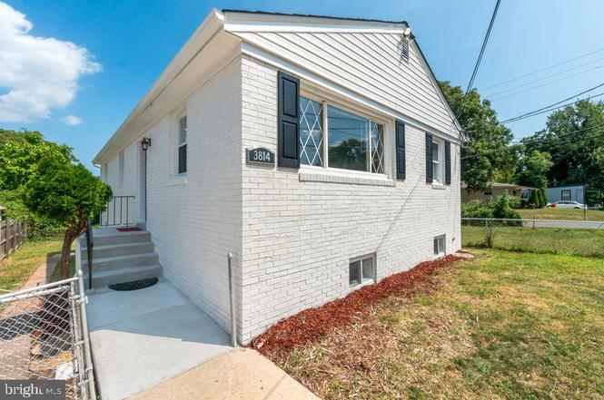 chan　2/4 3814 Clark St, Capitol Heights, MD 20743 | Redfin
