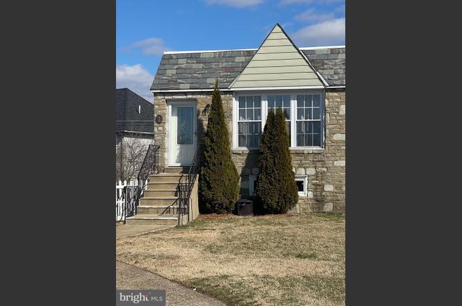 house for sale 19111