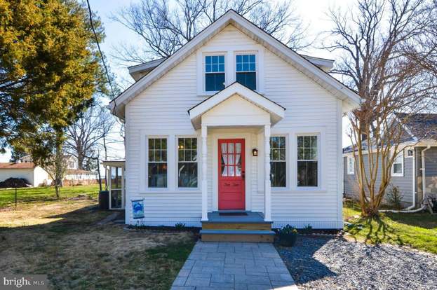 1010 Lossing Ave Colonial Beach Va 22443 Mls 1000343040 Redfin 1010 Lossing Ave Colonial Beach Va 22443
