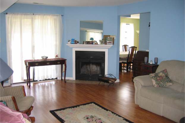441 Redbud Ct Warrington Pa 18976 Mls 1002630064 Redfin