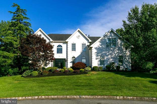 4 Canterbury Ct Moorestown Nj 08057 Mls Njbl376082 Redfin