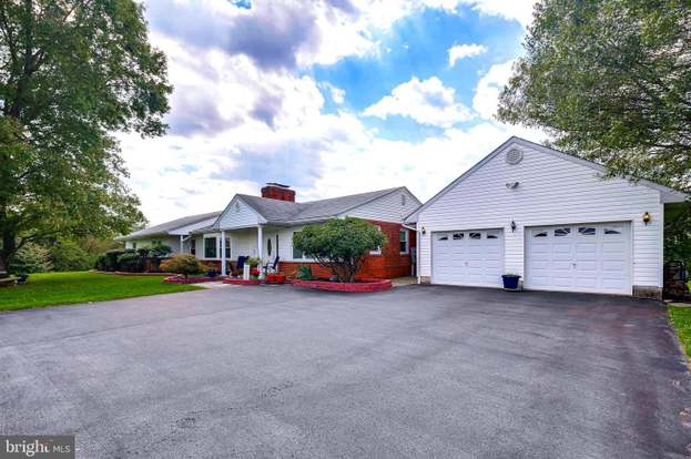 22720 Woodfield Rd Gaithersburg Md 20882 Mls Mdmc675096 Redfin
