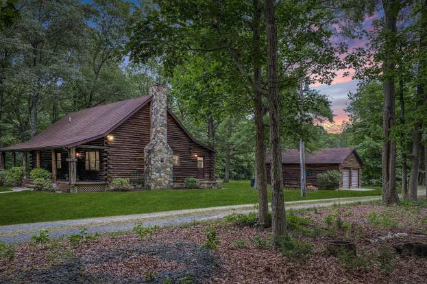 5907 Herring Ct Waldorf Md Property Details All Homes In Maryland Home Property Outdoor Decor