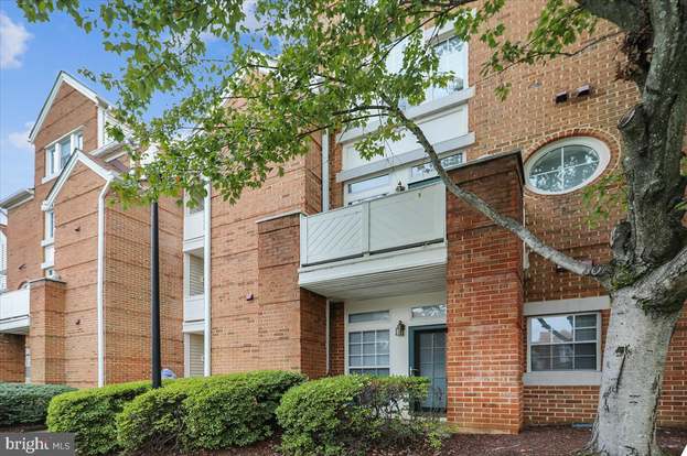 64 A Brindle Heath Way 243 Alexandria Va Mls Vafx Redfin 64 A Brindle Heath Way 243 Alexandria Va Mls Vafx Redfin