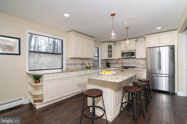 823 Evans Rd Springfield Pa 19064 Mls Pade512206 Redfin