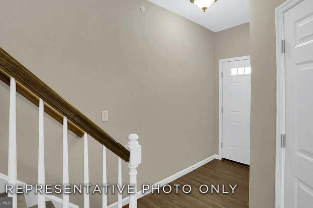 857 Anthony Dr Harrisburg Pa 17111 Mls 1009985236 Redfin