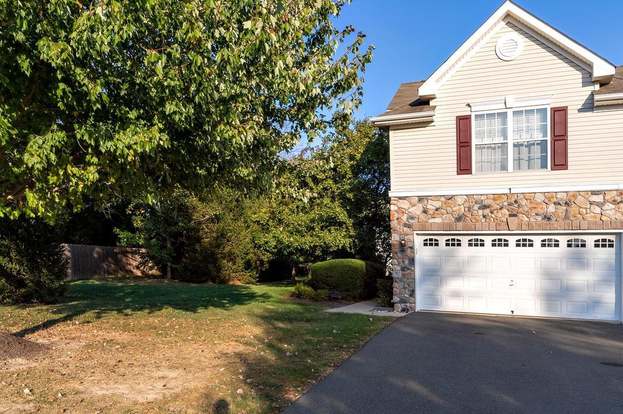 1 Miller Cir Pennington Nj 08534 3 Beds 2 5 Baths