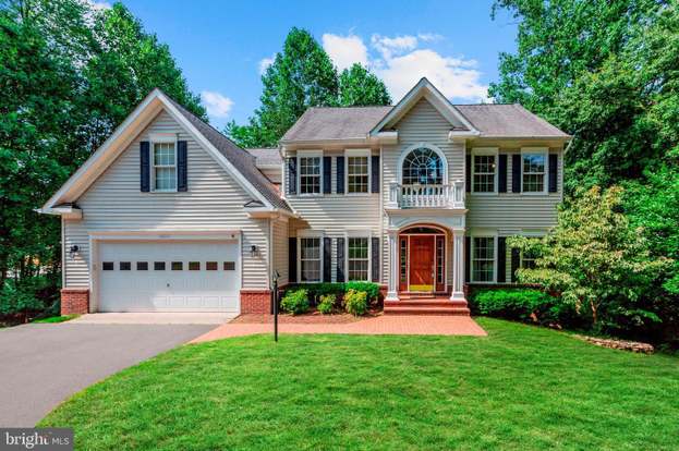 17024 Point Pleasant Ln Dumfries Va 22026 Mls Vapw495464 Redfin