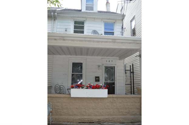 589 Bath St Bristol Pa 19007 3 Beds1 Bath