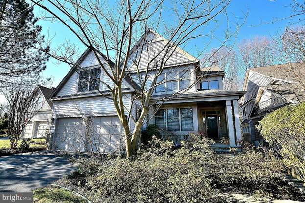 1302 Red Hawk Cir Reston Va 20194 Mls Vafx1073476 Redfin