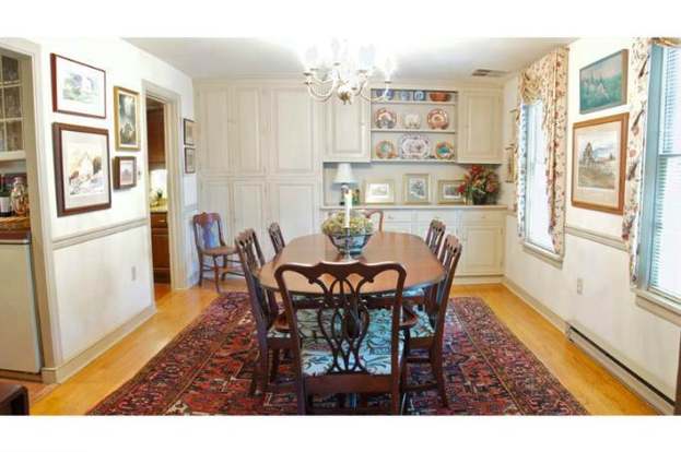 202 Church Shepherdstown Wv 25443 2 Beds 2 5 Baths