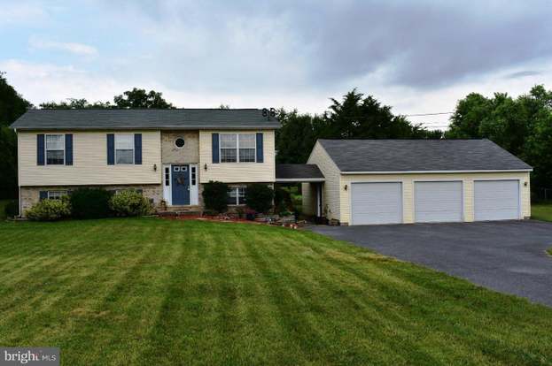 84 Elara Ct Bunker Hill Wv 25413 Mls 1001910524 Redfin