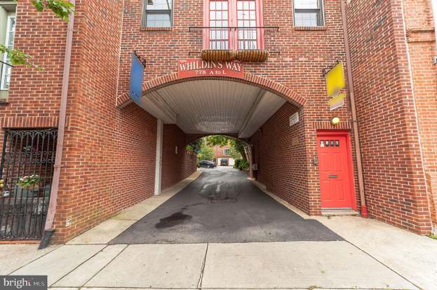 812 S Howard St Philadelphia Pa 19147 Mls 1004360290 Redfin