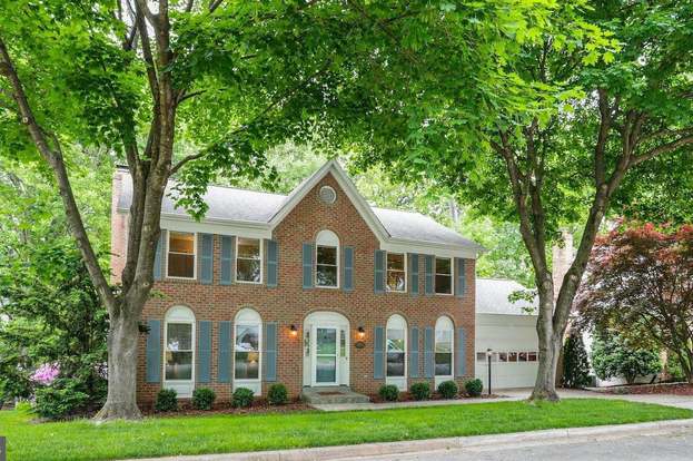 2361 Harmsworth Dr Dumfries Va 22026 Mls Vapw486466 Redfin