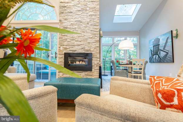 1356 Heritage Oak Way Reston Va 20194 Mls Vafx1090618 Redfin