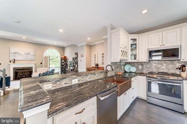 412 Stanton Pl Alexandria Va 22304 Mls Vaax236652 Redfin