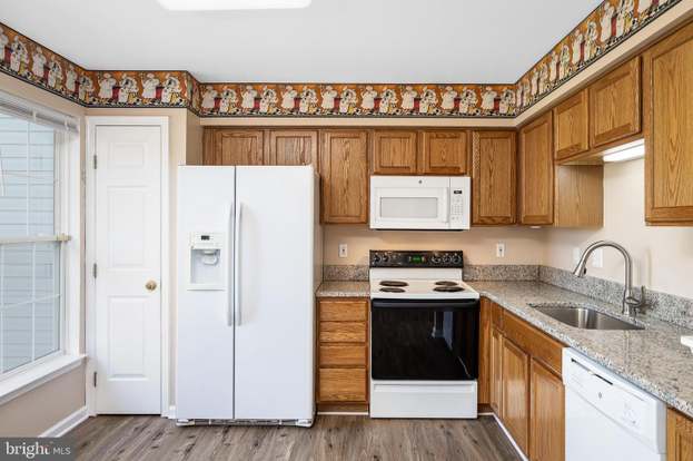 Dark Walnut Stain On White Oak Hardwood Refinishing Hardwood Floors Hardwood Floor Stain Colors White Oak Floors
