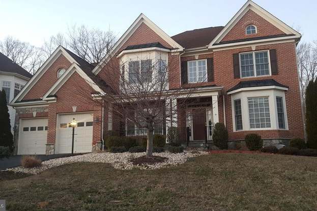 4759 Charter Ct Woodbridge Va 22192 Mls Vapw482808 Redfin