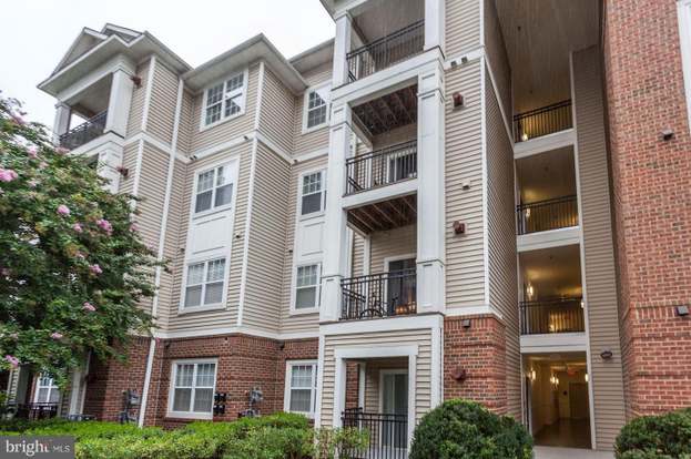 12937 Centre Park Cir 403 Herndon Va 20171 Mls 1003758758 Redfin 12937 Centre Park Cir 403 Herndon Va 20171