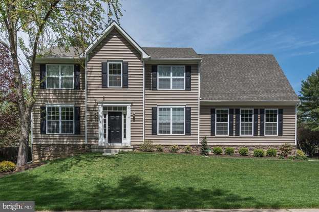 4 Landover Ln Cherry Hill Nj 08002 4 Beds 2 5 Baths