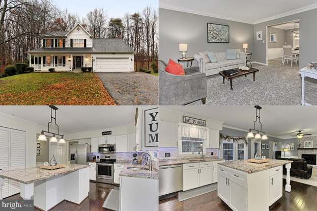 For A Sleek Modern And Trendy Style A Detached Garage Designed And Built For New Home Construction Include Garage Doors Garage Door Styles Garage Door Design