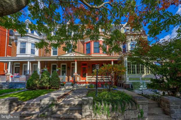 Step Inside an Antique-Studded D.C. Apartment, Where Auction Finds Abound