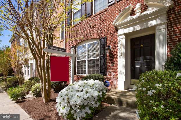 4759 Charter Ct Woodbridge Va 22192 Mls Vapw482808 Redfin
