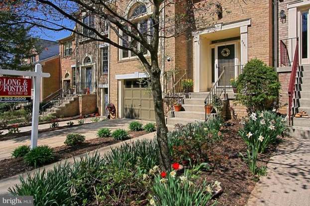 2281 Kings Garden Way Falls Church Va 22043 Mls 1004798950 2281 Kings Garden Way Falls Church Va