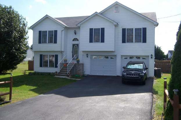 117 Rhoda Dr Bunker Hill Wv 25413 Mls 1000573977 Redfin